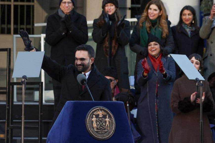 Jihadis Literally at the Door and All Progs Can Worry About Is the White Guy on the Sidewalk