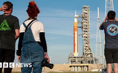 What it's like to be on Florida's Space Coast ahead of Artemis launch