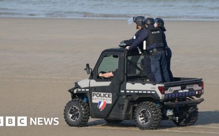 UK and France extend talks over new small boats deal