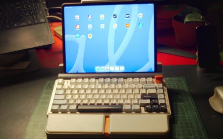 Modular Mechanical Keyboard Transformed Into a Compact Workstation