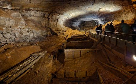 The Kentucky Cave Wars, and Going Viral in 1925