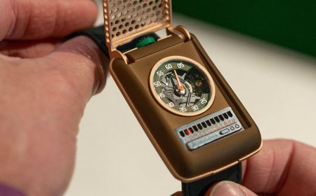 The Star Trek Communicator Is Now a High-End Wristwatch