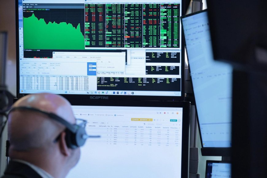 Bitcoin capped at $75,000 as Nasdaq and S&P 500 fly to new record highs