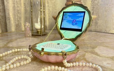 Mermaid Clutch-Purse Cyberdeck is Unappologetically Girly