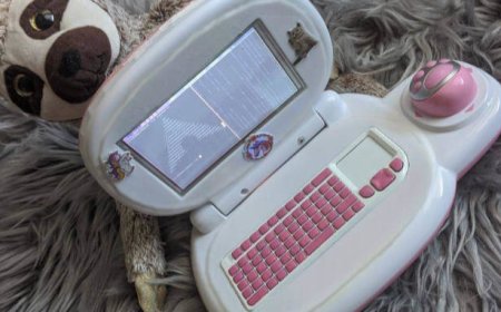 VTech Toy Becomes PinkPad, the DIY Linux Laptop