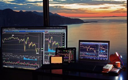Bitcoin investors yanked $635 million from spot ETFs in a day. Here's what it means for price