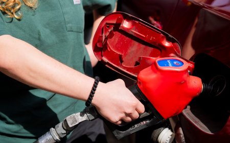 Fuel Prices Drive Sales of E.V.s, Just Not in the U.S.