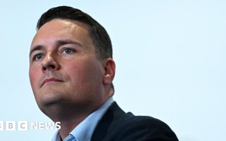 Labour leadership jostling puts Brexit back under political spotlight
