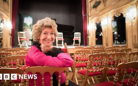 Soprano Dame Felicity Lott dies aged 79