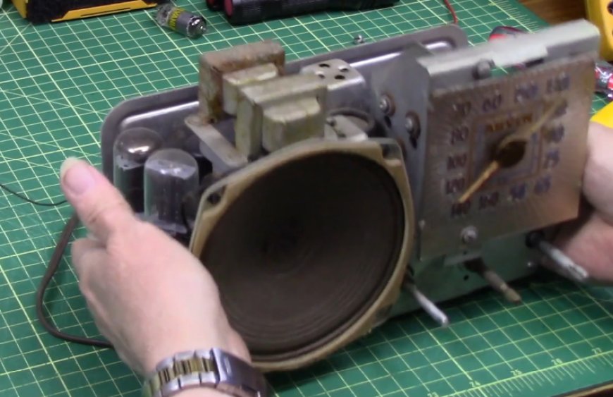 A 1947 Radio Gets A Face Lift
