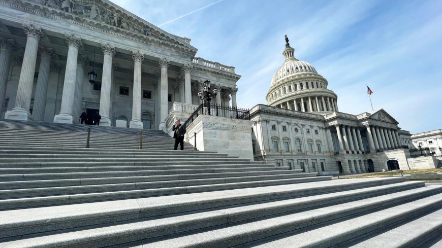 Coinbase bulls point to crypto legislation and stablecoins after earnings miss