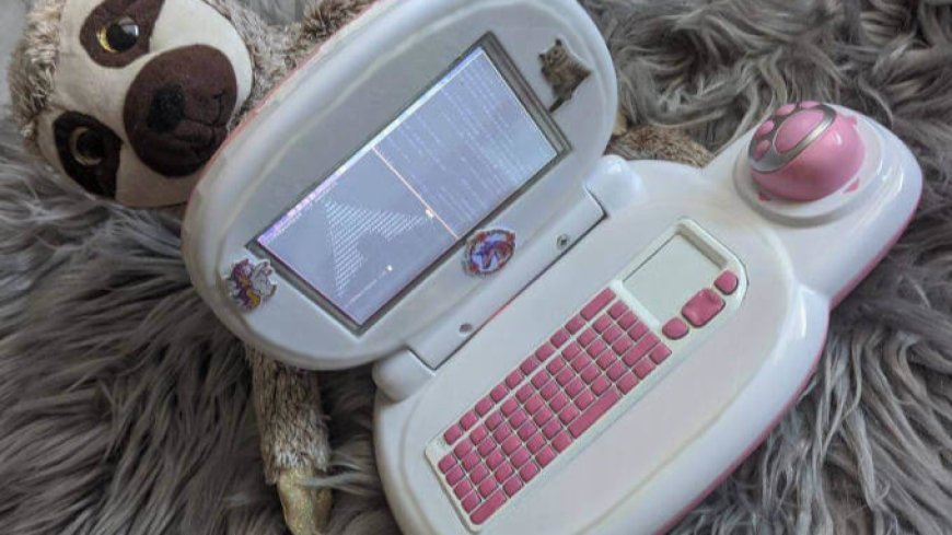 VTech Toy Becomes PinkPad, the DIY Linux Laptop