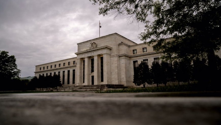 Tokenized Treasuries hit $15 billion as bitcoin stalls, Fed rate-rise concerns build